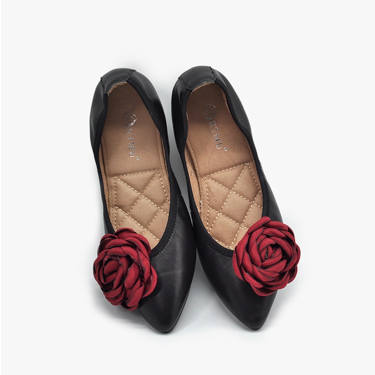 Artmu остроносые туфли с цветком