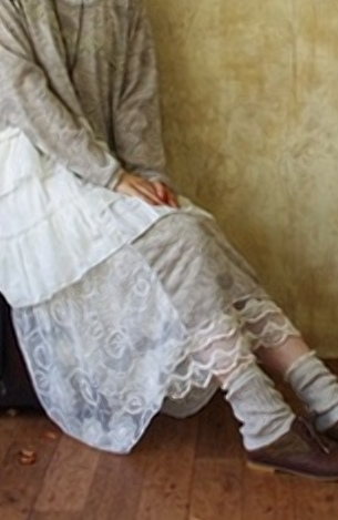 Mori girl платье с кружевами на юбке
