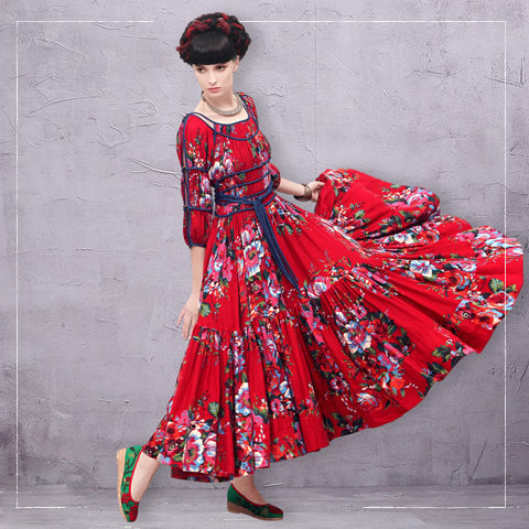 Artka красное платье с цветами