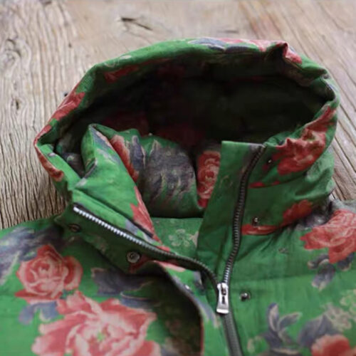 Короткая бохо куртка зелёная с цветами
